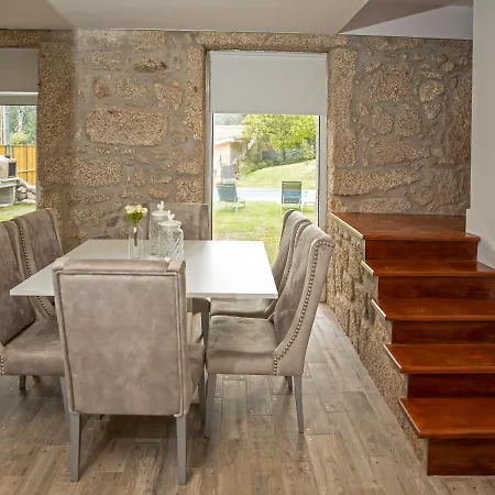 Casa Da Pontelha By Geres Casas Vila