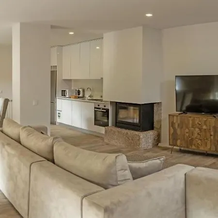 Casa Da Pontelha By Geres Casas