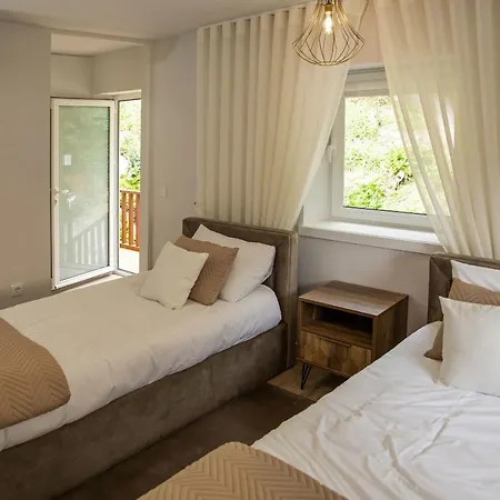 Willa Casa Da Pontelha By Geres Casas