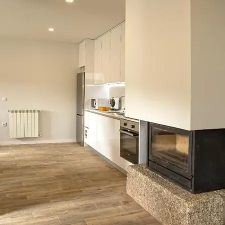 Casa Da Pontelha By Geres Casas 빌라