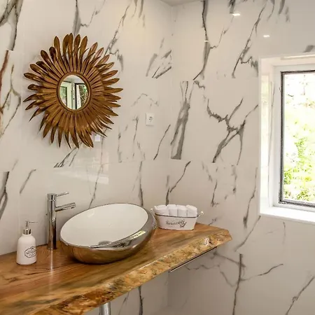 Casa Da Pontelha By Geres Casas 테라스 드 부로