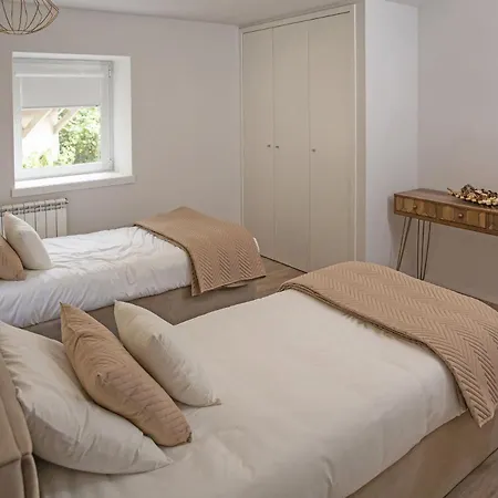 Casa Da Pontelha By Geres Casas