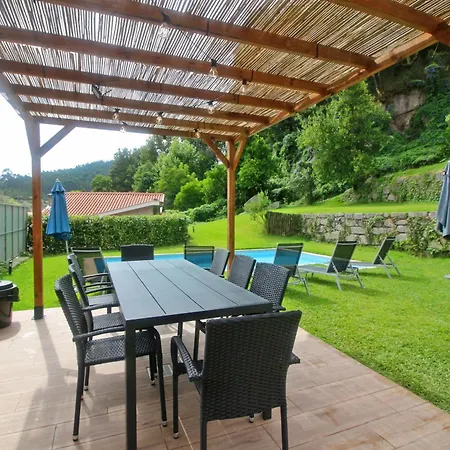 Casa Da Pontelha By Geres Casas Vila *