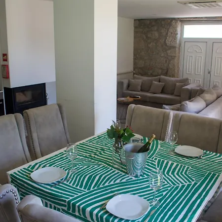 Casa Da Pontelha By Geres Casas テーラス・デ・ボウロ